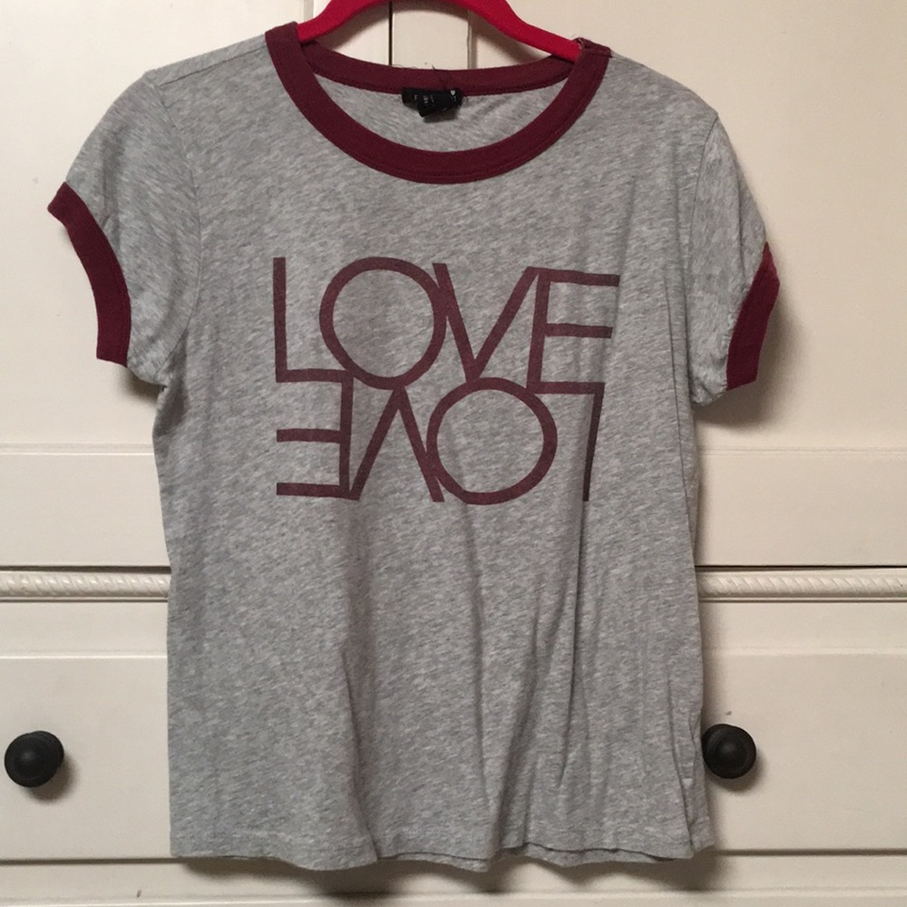 Forever 21 basic tee, says love.